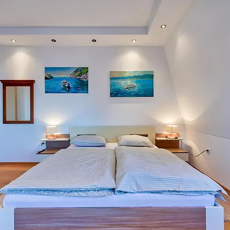 Lux Gold Apartment